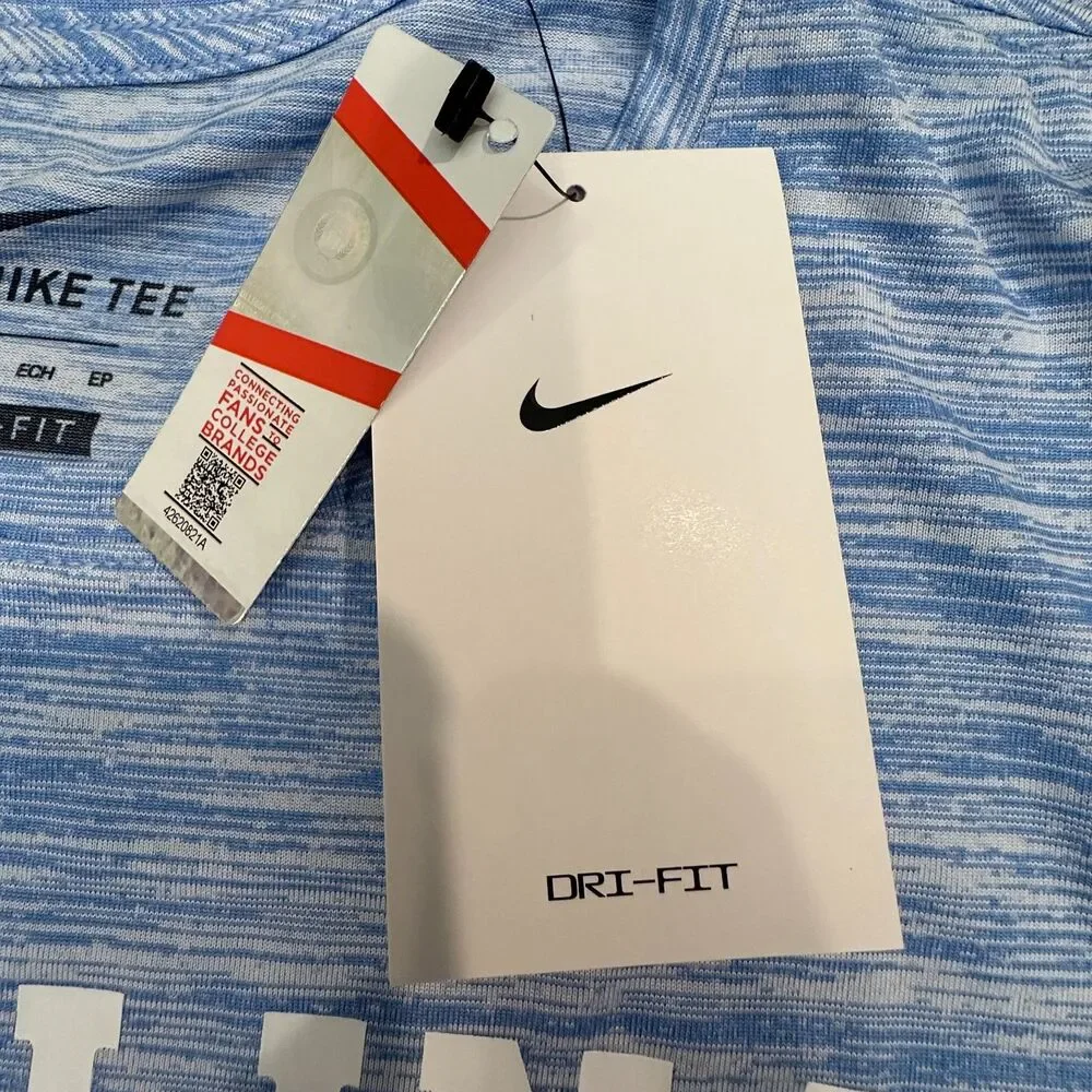 Nike Carolina Tar Heels UNC Dri-FIT Heather Blue Athletic Graphic Tee NWT Sz XS